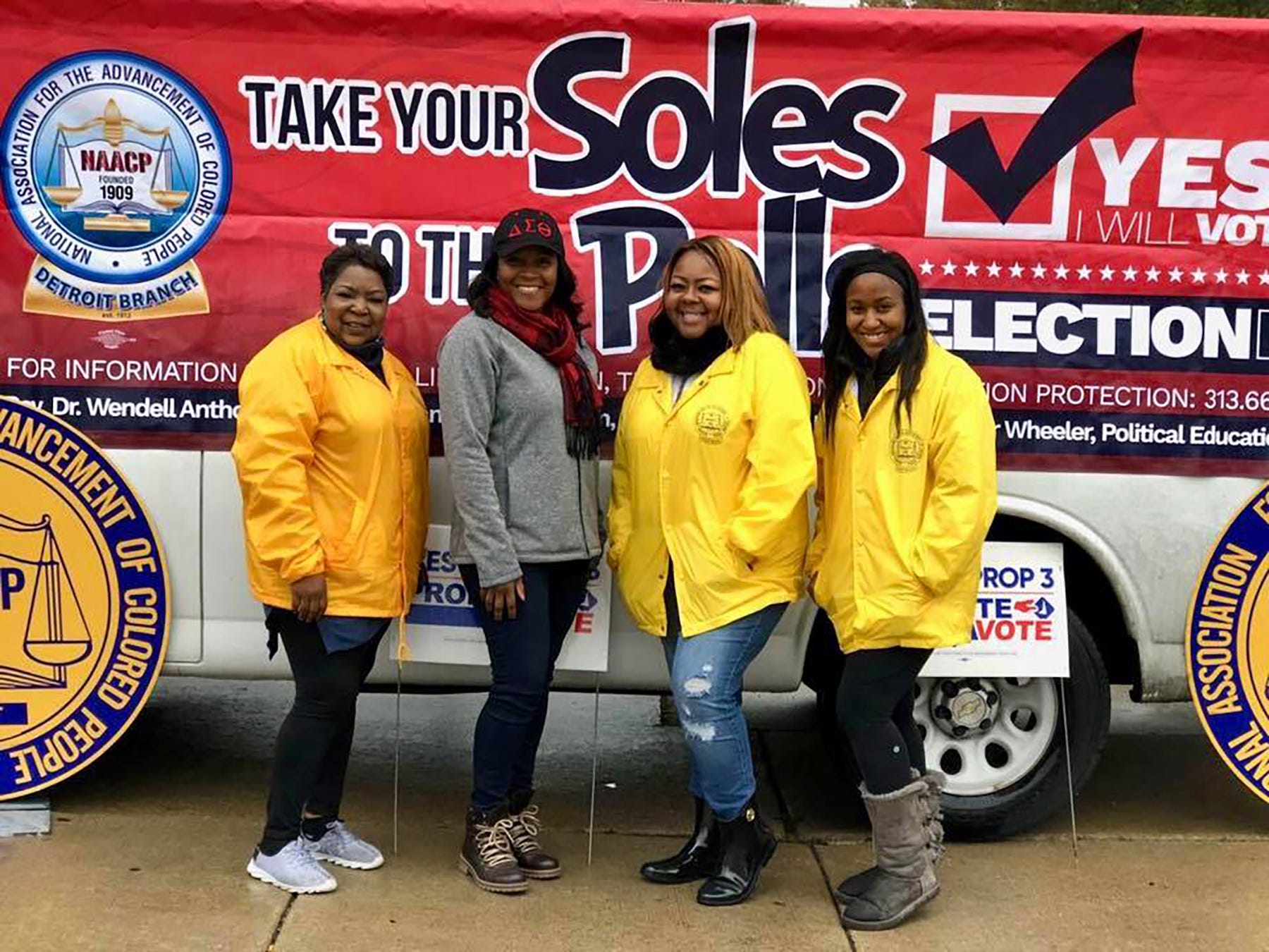 Using community events to encourage Detroit residents to exercise their right to vote, as well as introducing girls in Detroit to the political system are examples of outreach priorities for area members of The Links, Incorporated. 