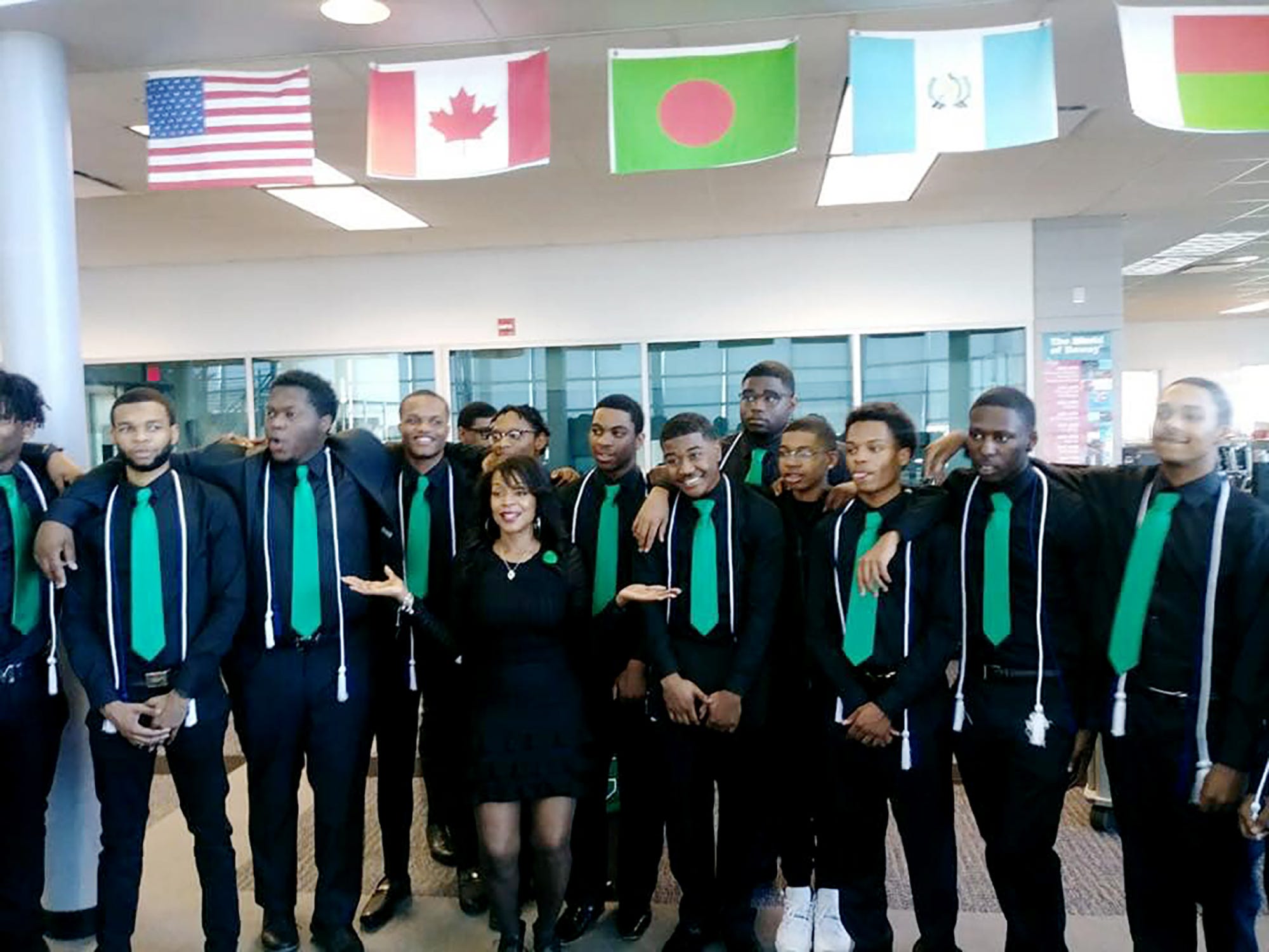 In Detroit, members of The Links, Incorporated have extended their volunteerism to touch the lives of young men, including a pre-pandemic mentoring program with Cass Tech students called CT GENTS.  